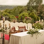 Woodford Dolmen Hotel 4*