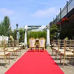 Hotel Woodford Dolmen