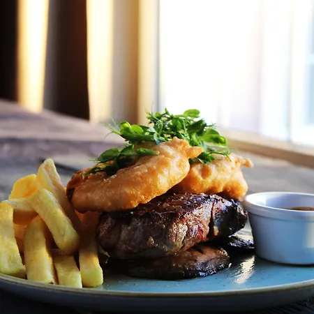 Woodford Dolmen Hotel