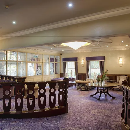 Hotel Woodford Dolmen