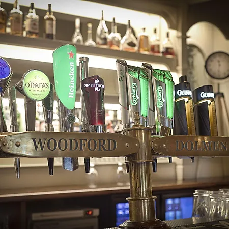 Hotel Woodford Dolmen