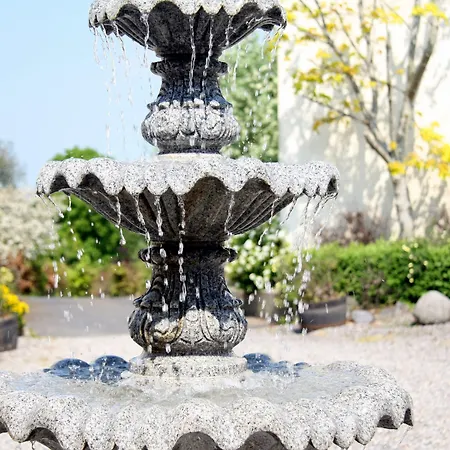 Hotel Woodford Dolmen 4*