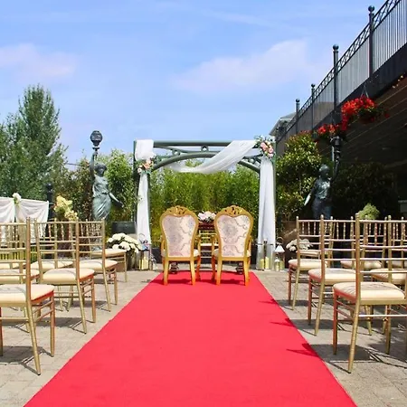Hotel Woodford Dolmen