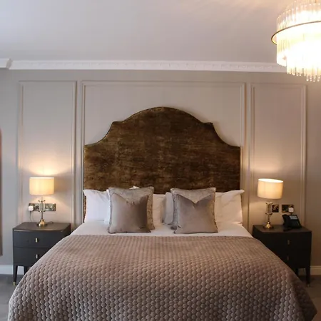 Woodford Dolmen 4* Carlow
