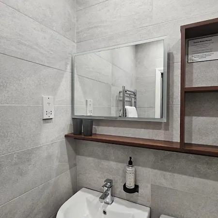 Hotel Woodford Dolmen 4*