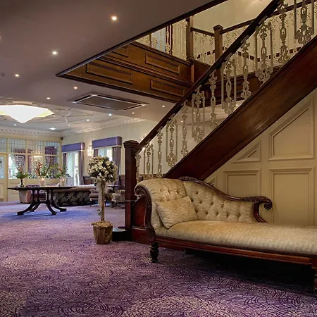 Woodford Dolmen Hotel 4*