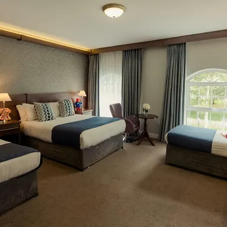 Woodford Dolmen Hotel 4*