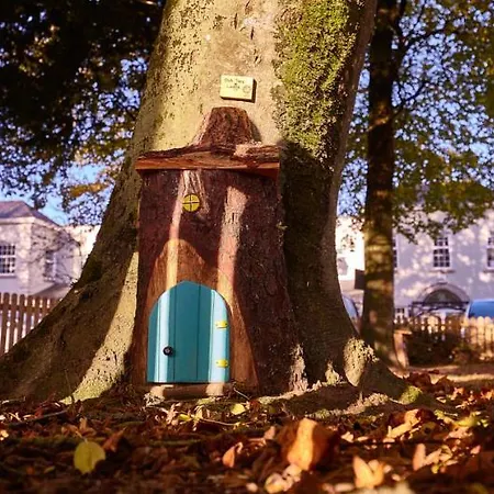 Hotel Woodford Dolmen