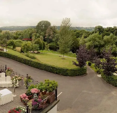 Hotel Woodford Dolmen 4*