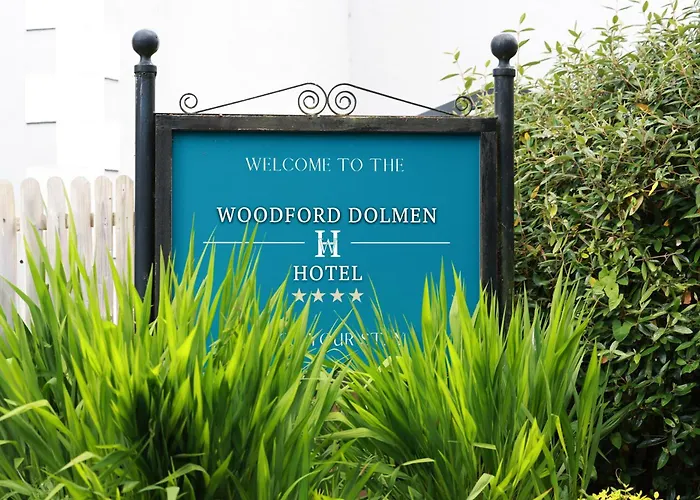 Отель Woodford Dolmen 4*