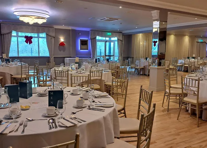 Hotel Woodford Dolmen 4*