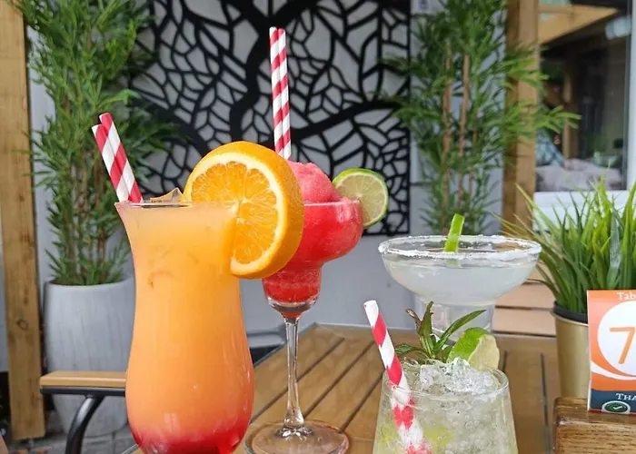 Hotel Woodford Dolmen