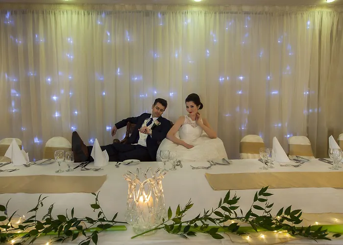 Woodford Dolmen Отель 4*