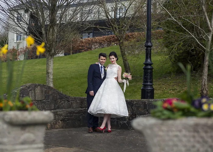 Woodford Dolmen Отель