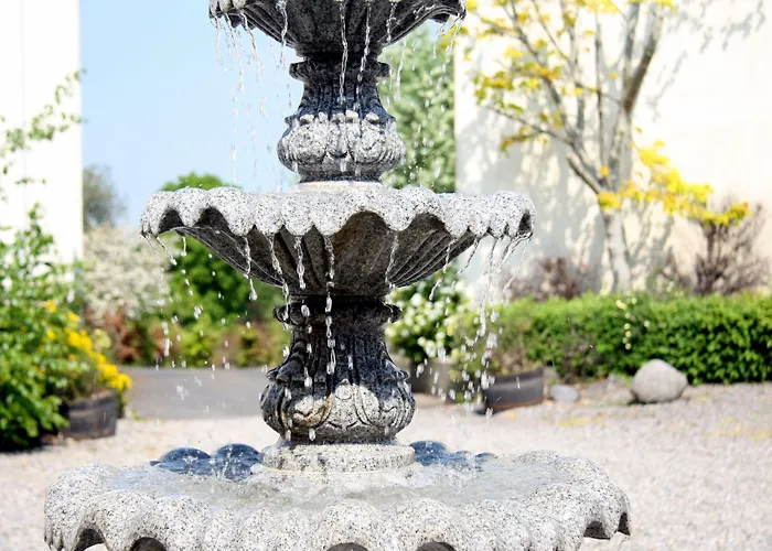 Отель Woodford Dolmen 4*