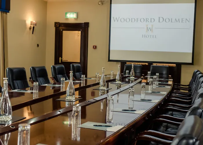 Hotel Woodford Dolmen