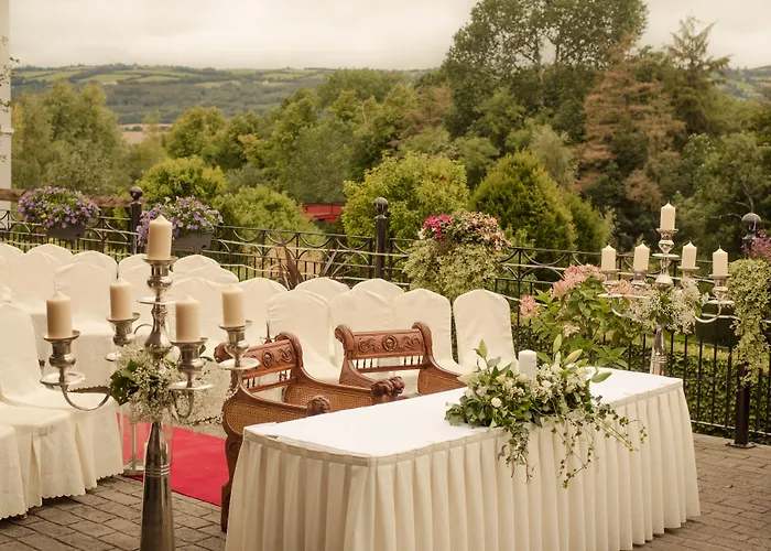 Woodford Dolmen Отель 4*