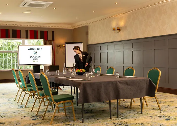 Woodford Dolmen 4* Карлоу