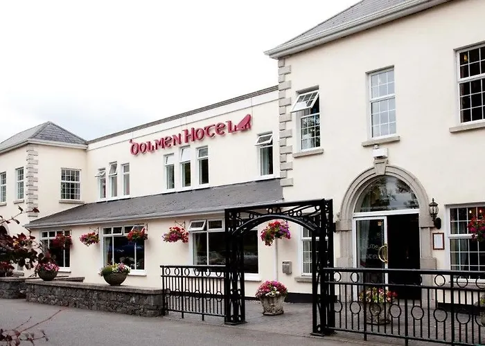 Hotel Woodford Dolmen 4*