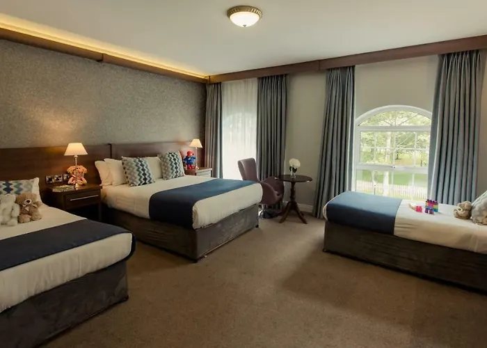 Woodford Dolmen Отель 4*